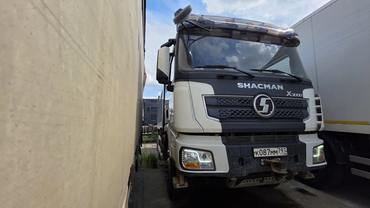 SHACMAN SX32586T384C — Москва