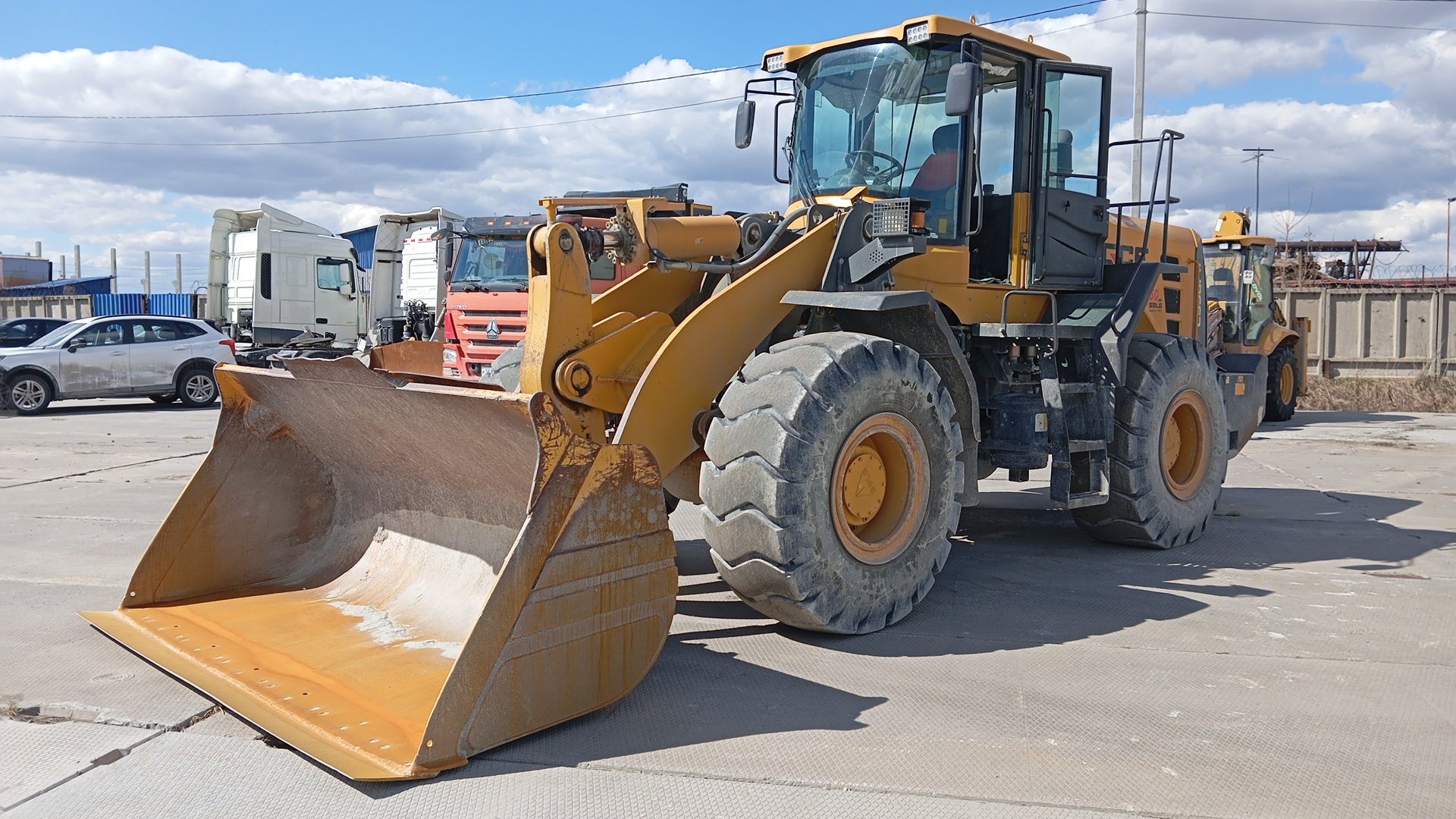 LGCE L956 Фронтальный погрузчик — Новосибирск