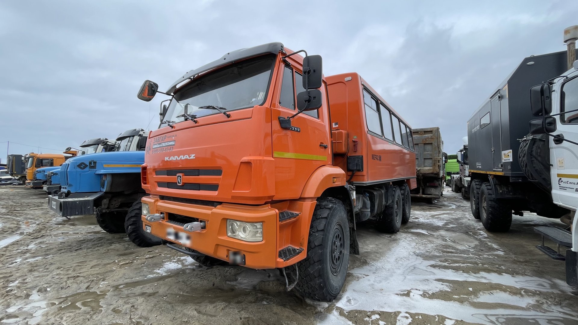 НЕФАЗ 4208* на шасси КамАЗ 5350* 6x6 Вахтовый автобус — Ямал