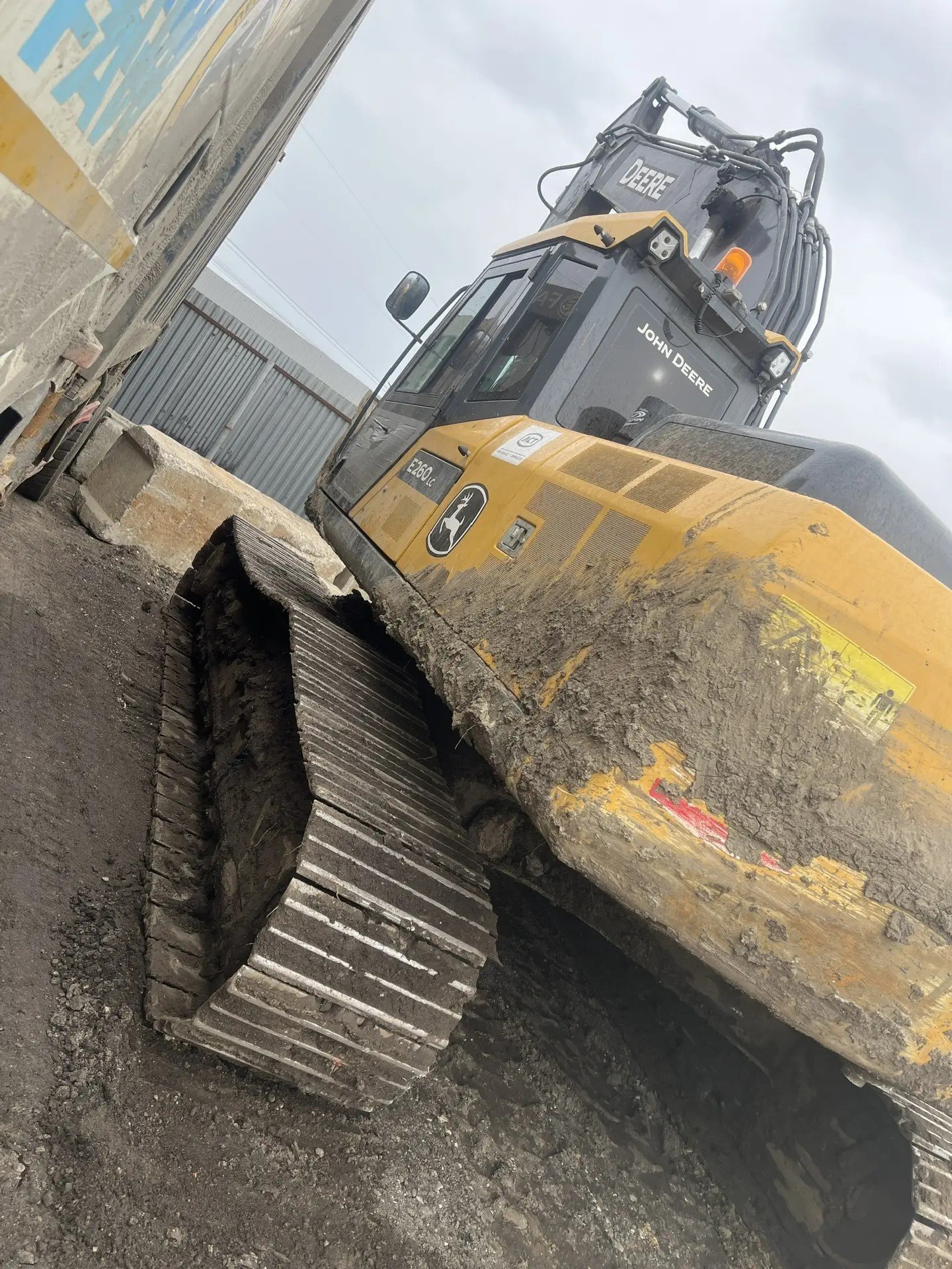 John Deere E260 Экскаватор — Видное