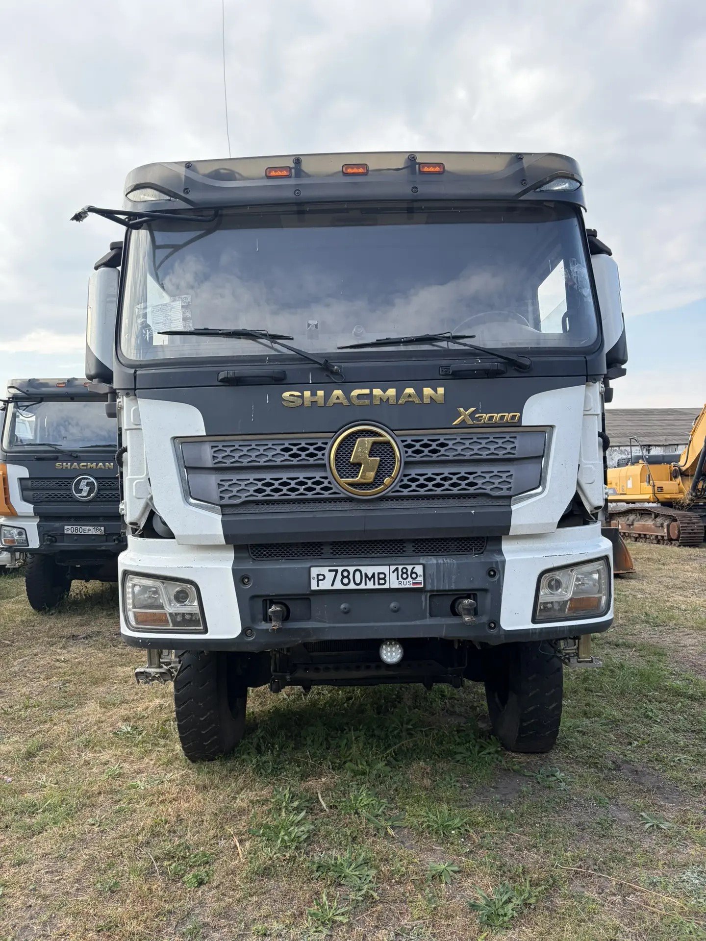 Shacman (Shaanxi) SX* 6x6 Самосвал — Богданово