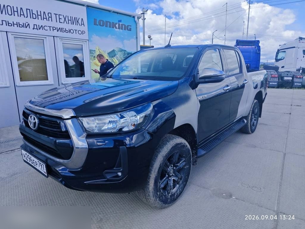 TOYOTA Hilux — Владивосток