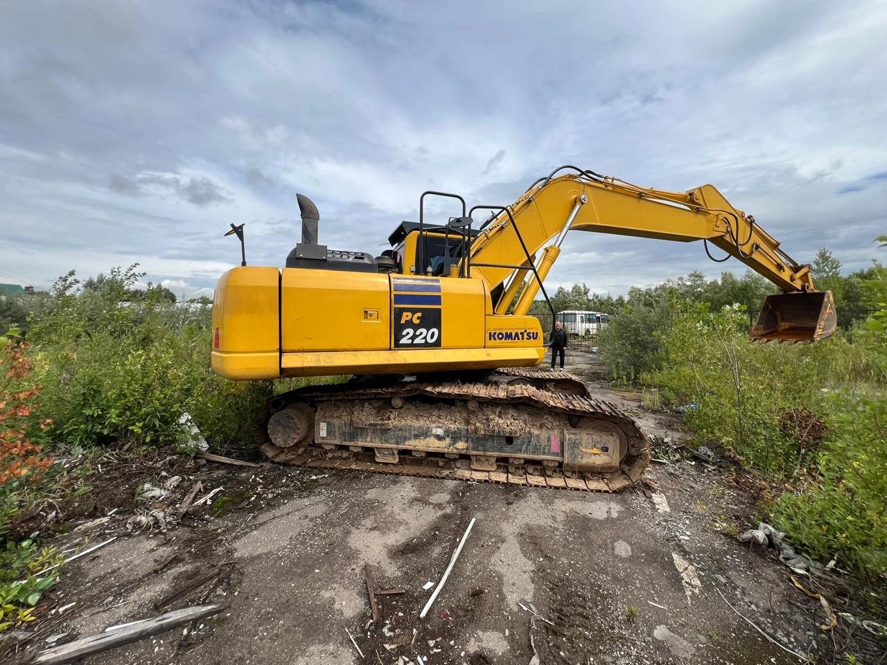 KOMATSU PC220LC-8M0 — Балашиха