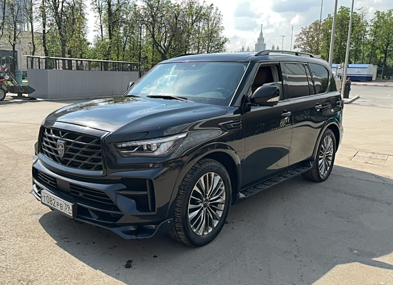 INFINITI QX80 — Москва