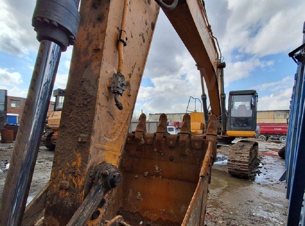 Экскаватор Liugong CLG933E — Омск