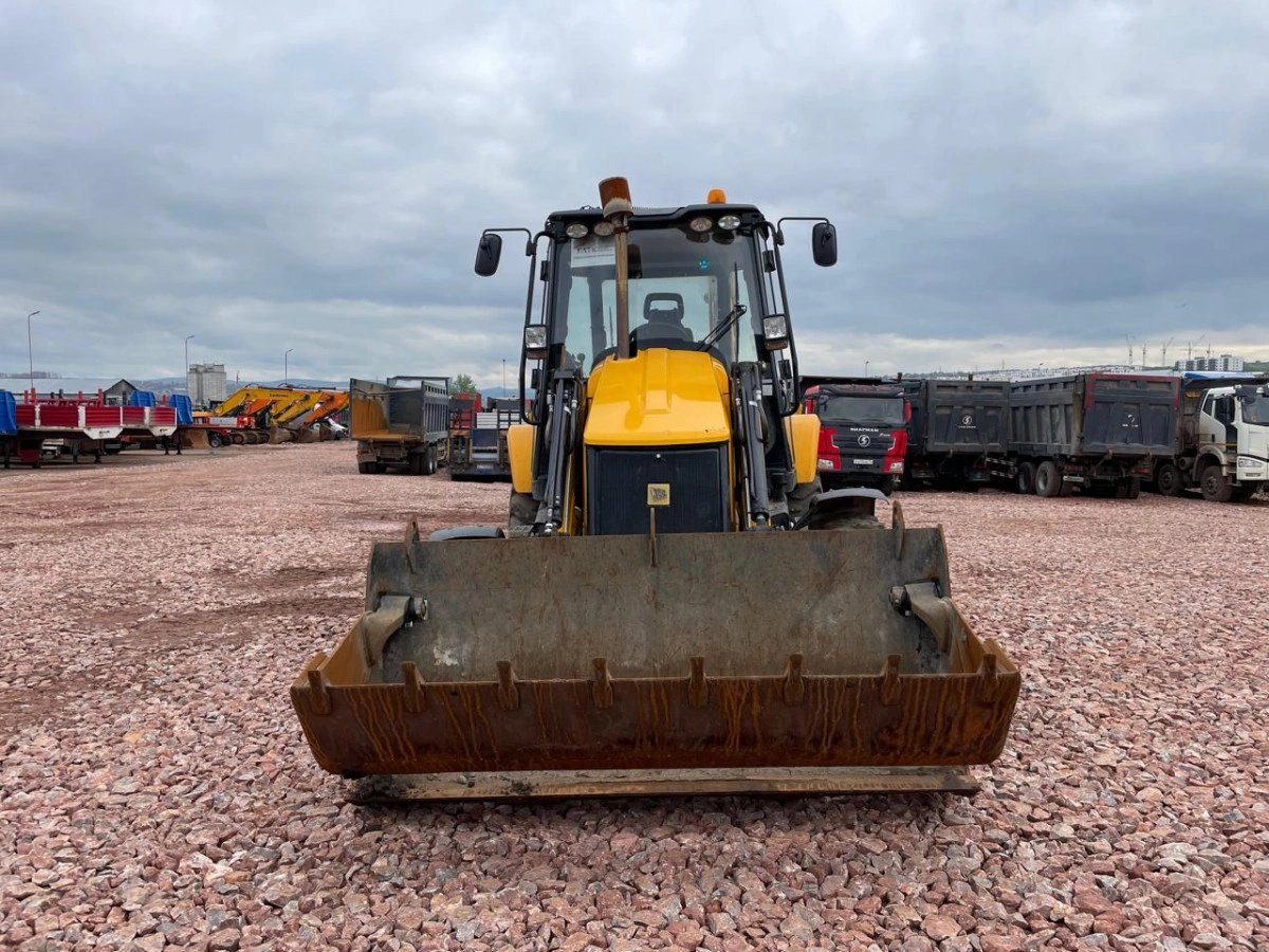 JCB 3CX — Красноярск